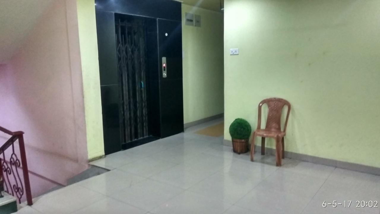 Hotel Varsa Dibrugarh Exterior photo