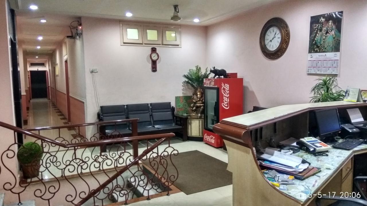 Hotel Varsa Dibrugarh Exterior photo